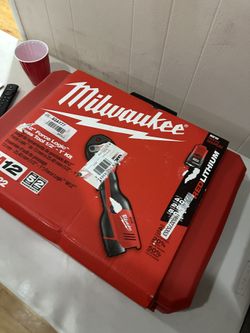 Milwaukee M12