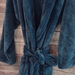 Victoria Secret Robe And Slippers
