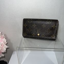 Louis Vuitton PORTONET Bie Tresol Monogram Wallet