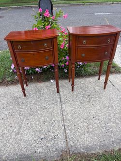 Nightstands cherry tone with a drawer each