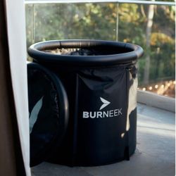 Frozeneek Snap Cold Plunge 