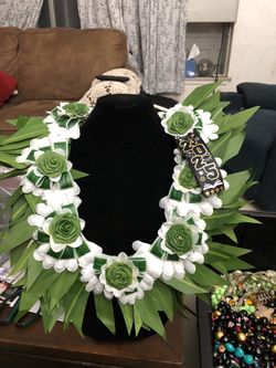 Artificial Lei