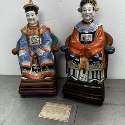 Antique Chinese Qing Style King And Queen Porcelain Statues Qianlong Stamp