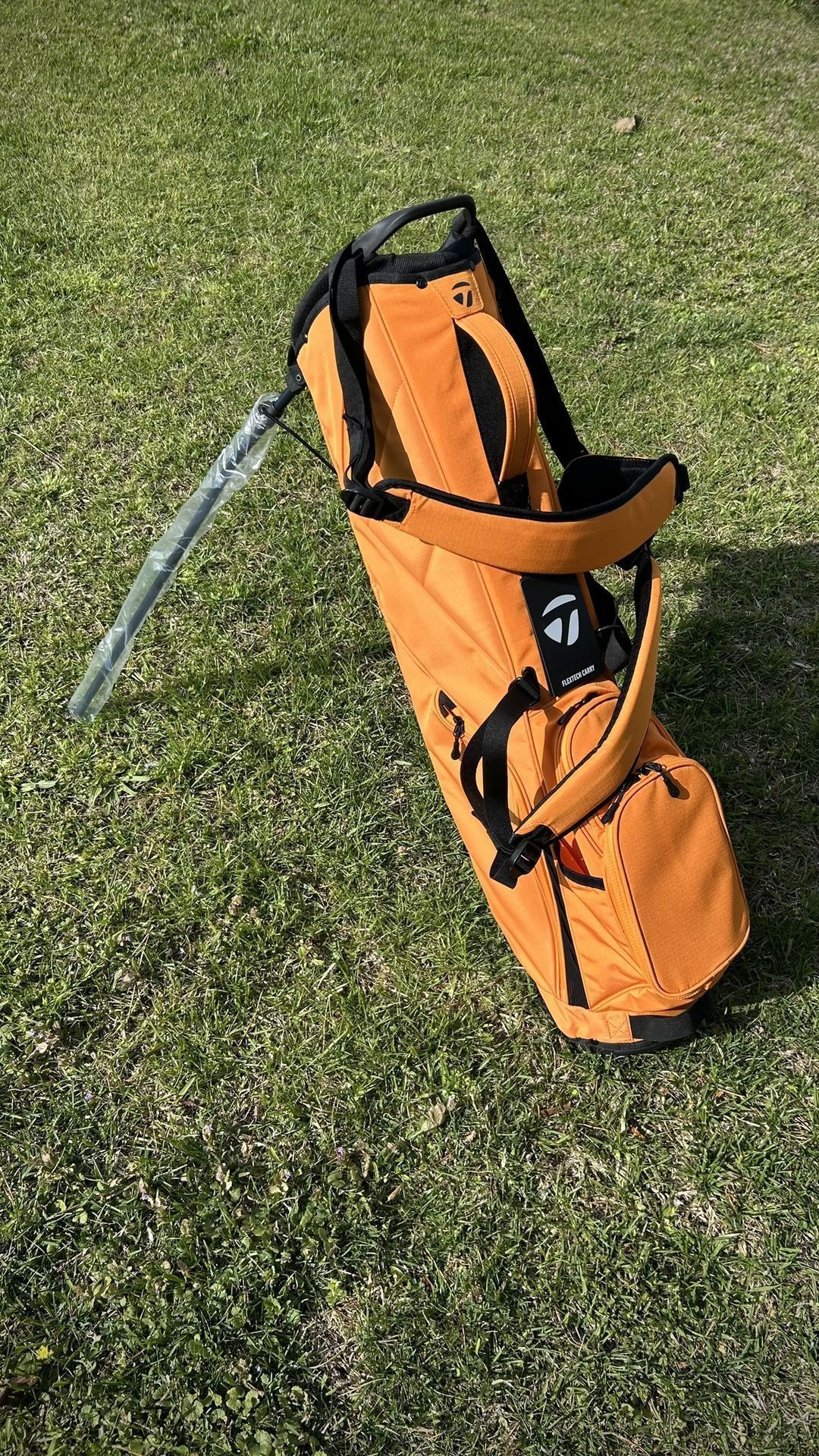 New - Taylormade Flextech TM24 Carry & Stand Bag