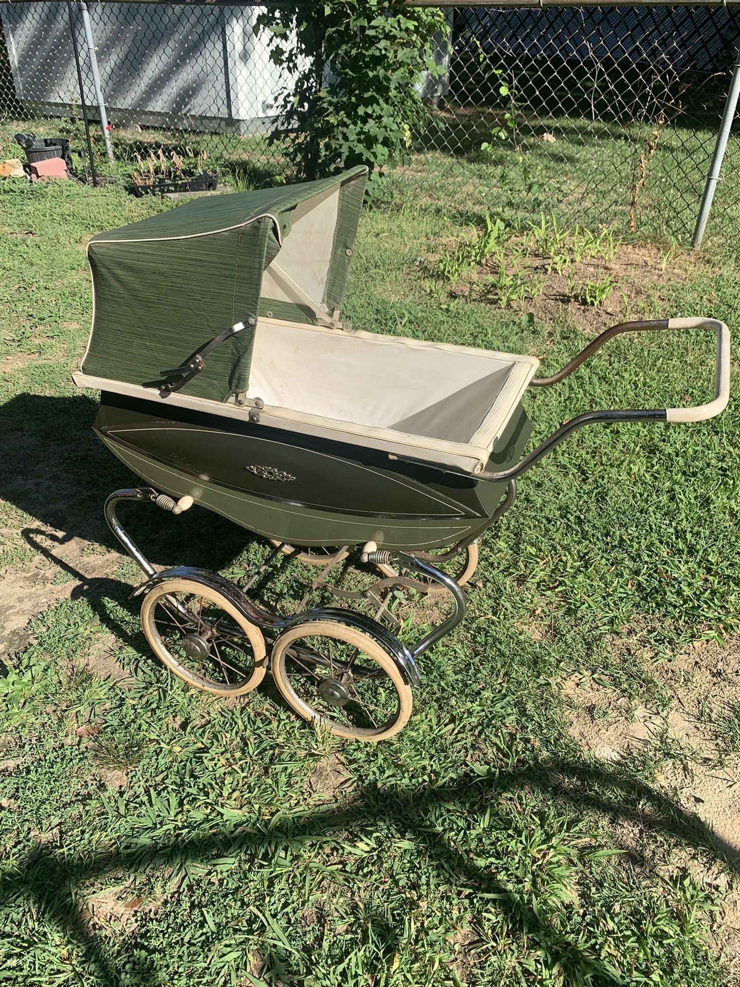 Vintage Carriage Buggy Stroller By Bilt Rite