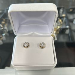 Yellow Gold Screw back Diamond Cluster Studs