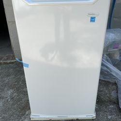 Danby 4.4 Mini fridge