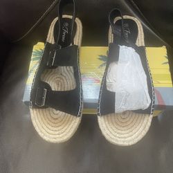 New Sandals Size 10
