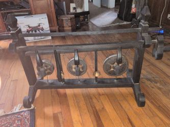 Tuned Thai gong set