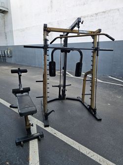 Sturdy Fitness - Gain muscles. Increase muss muscles, Smith Machine with Adjustable Bench.
Versatile Nautilus home gym has an integrated Smith Machin