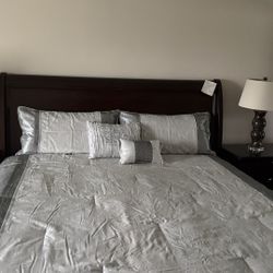 King size solid wood bedroom set