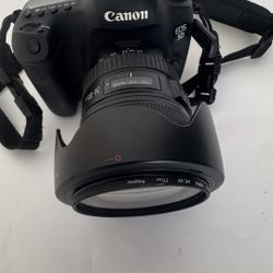 Cannon 5d Mark iii New Condition Must Go