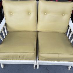 Loveseat Wood And Vinyl