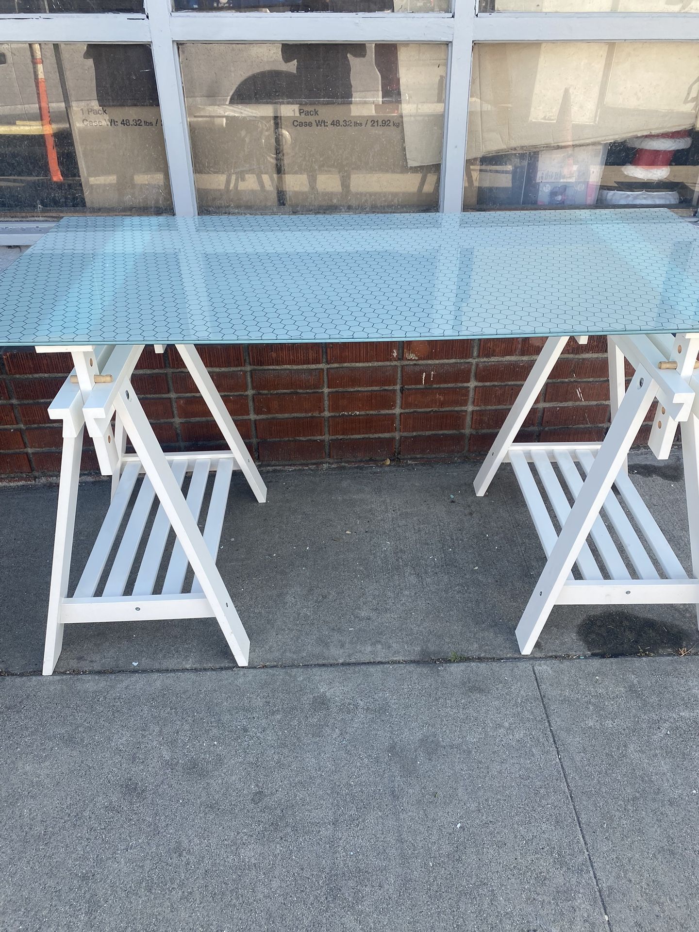 IKEA GLASHOLM table top with a hexagon pattern. With White Wood Stand
