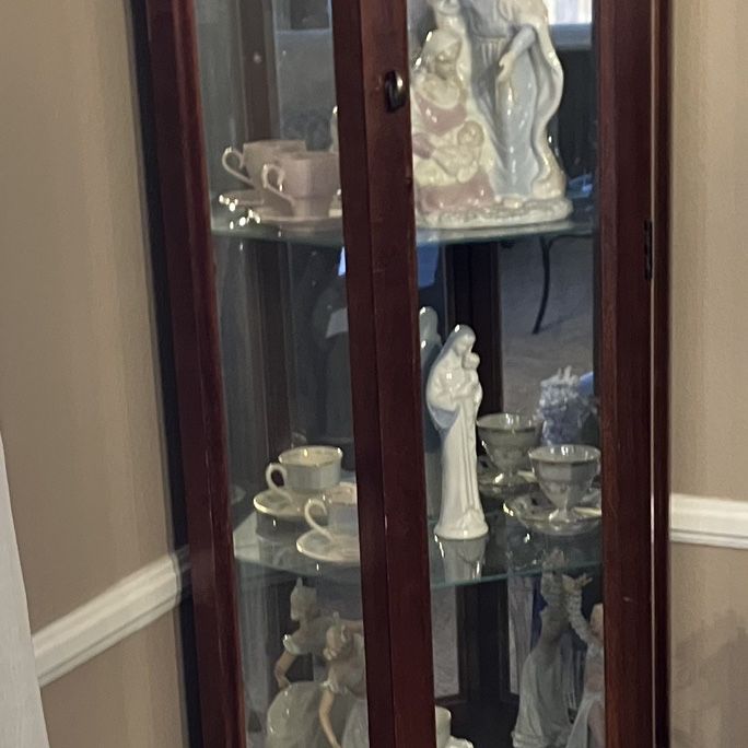 Two Beautiful Curio Cabinets $75.00 Each