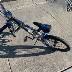 18 Inch Aftermarket Parts, Bmx Royal Blue Barely Used