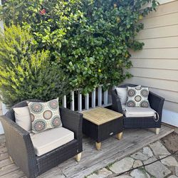 Patio Chairs And Table 