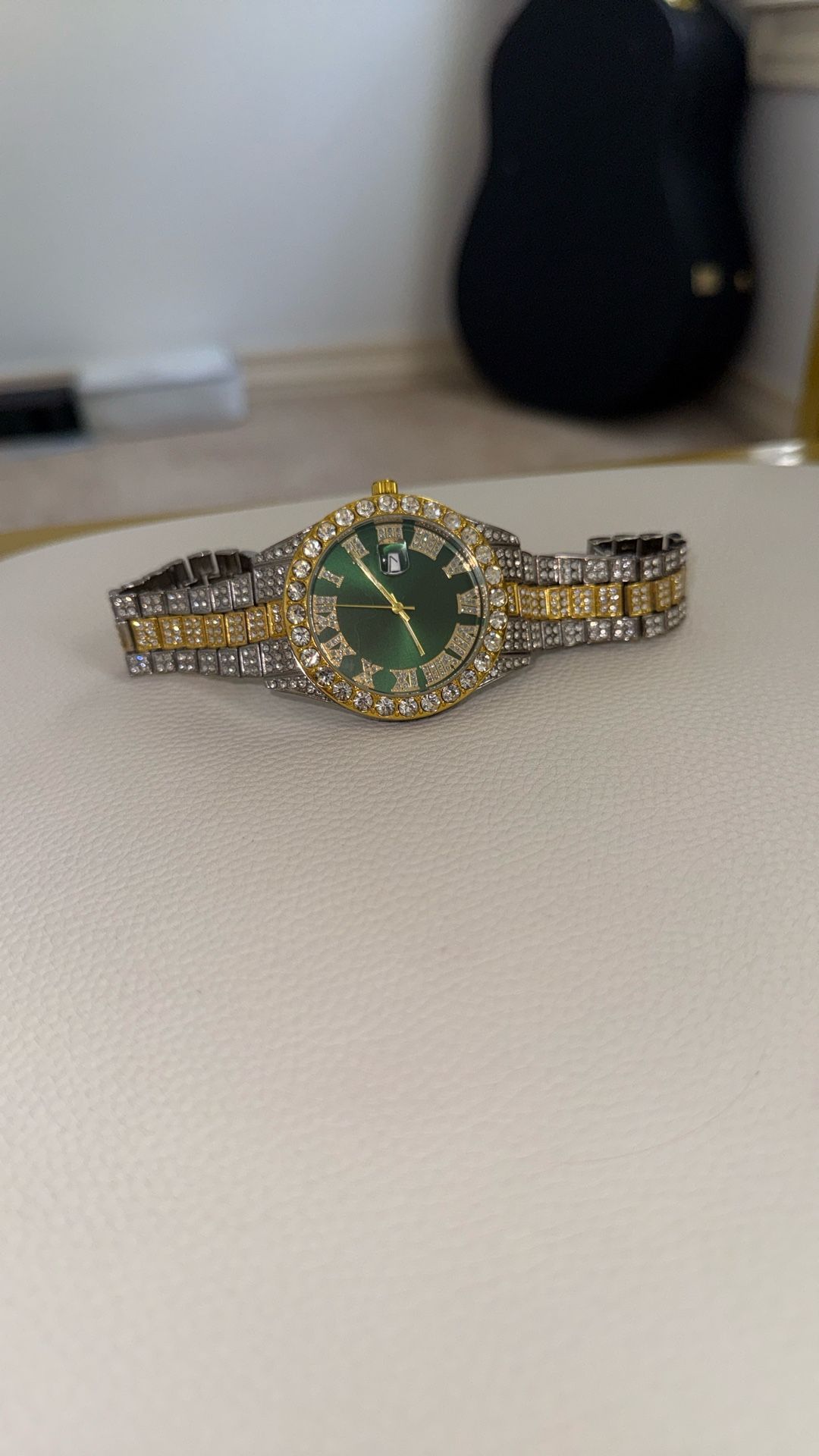 Diamond Seto Watch lab Grown Diamonds For A Very Good Price White Yellow, And Green Are The Colors Very Beautiful Fits All Sizeo
