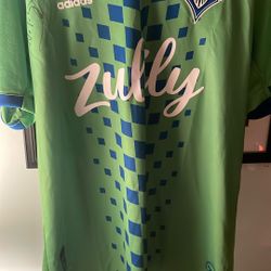 Autographed Seattle Sounders FC Nouhou Tolo Jersey