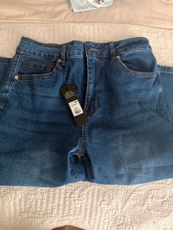 Fashion Nova Denim capris