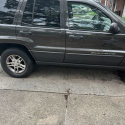 2004 Jeep Cherokee
