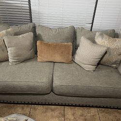 Couch & Love Seat 