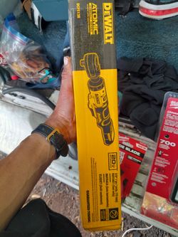 Dewalt ¼" & ⅜" ratchets