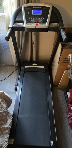 TREADMILL.  LIKE NEW.