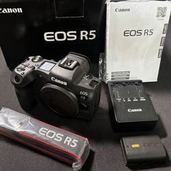 Canon EOS R5 45.0MP Mirrorless Camera - Black (Body Only)