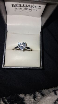 Moissanite diamond heart ring