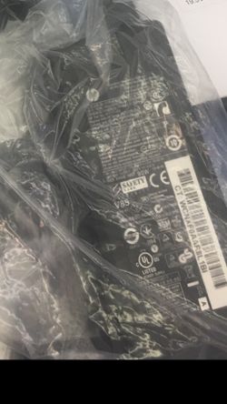 Charger laptop new. 90w. 12v