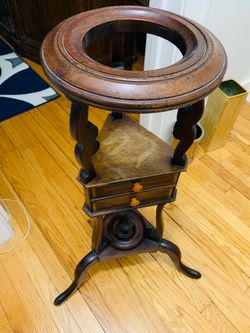 Rare Antique Georgian Mahogany Accent / Shaving Stand | Excellent Condition
