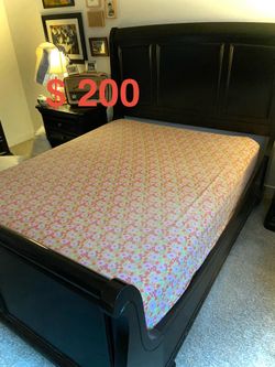 QUEEN BED FRAME