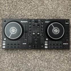 Numark Mixtrack pro Fx Dj Mixer