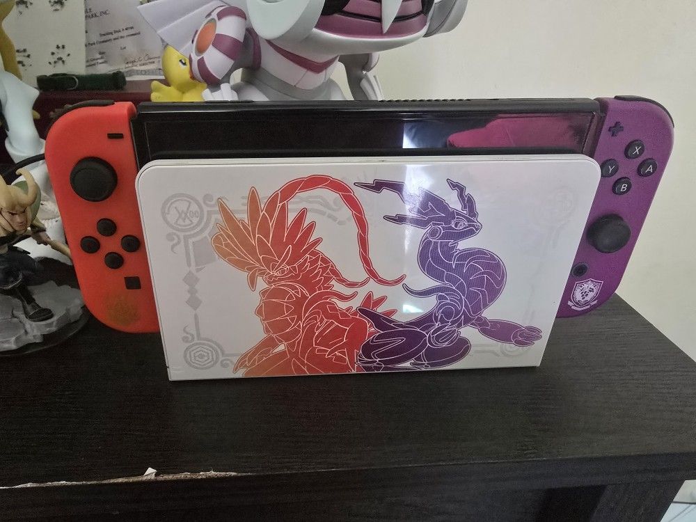 Nintendo Switch OLED pokemon Edtion 