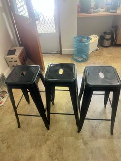 Set of 3 barstools