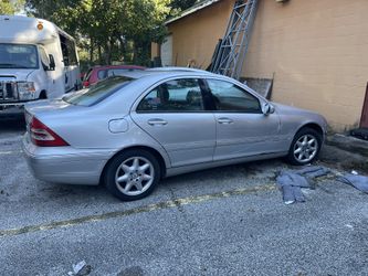 2003 Mercedes-Benz C-Class