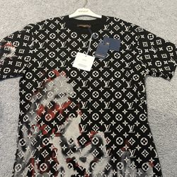 LV T-Shirt. Size XL. Brand New.