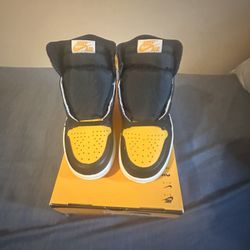Brand New Black And Yellow Size 5.5