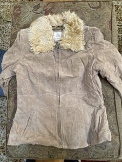 Maurice’s genuine leather jacket women’s Med.
