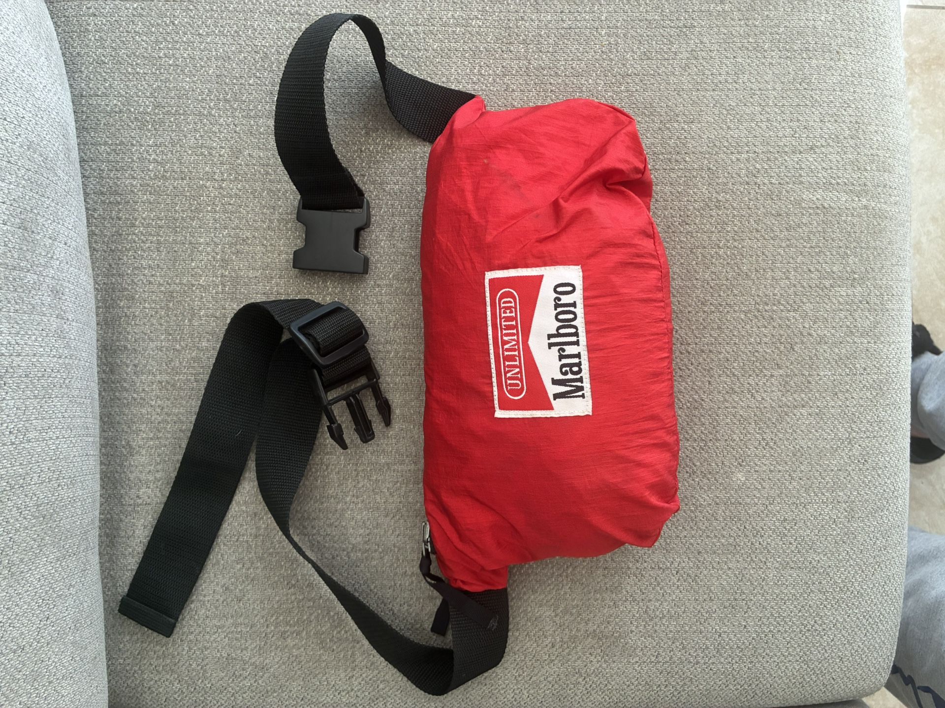 Marlboro Windbreaker 