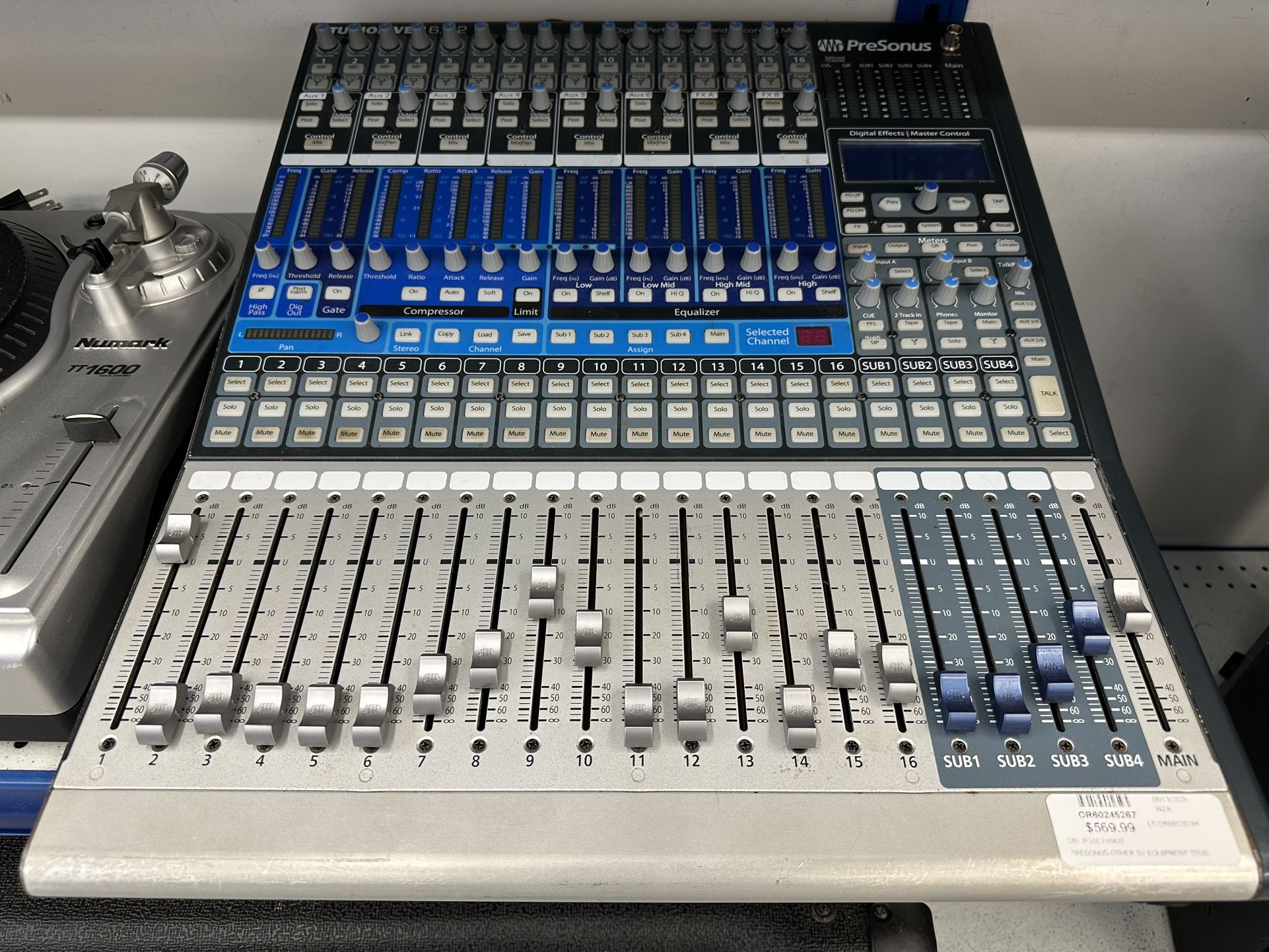 PreSonus Mixing Board - Studio Live 16.4.2