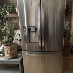 Non Cooling - LG French Door Refrigerator 