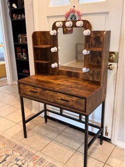vanity desk