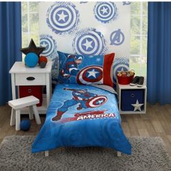 Marvel Captain America Red, White, and Blue 4 Piece Toddler Bed Set - Comforter, Fitted Bottom Sheet