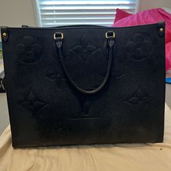 Louis Vuitton Sistina Handbag for Sale in Clovis, CA - OfferUp