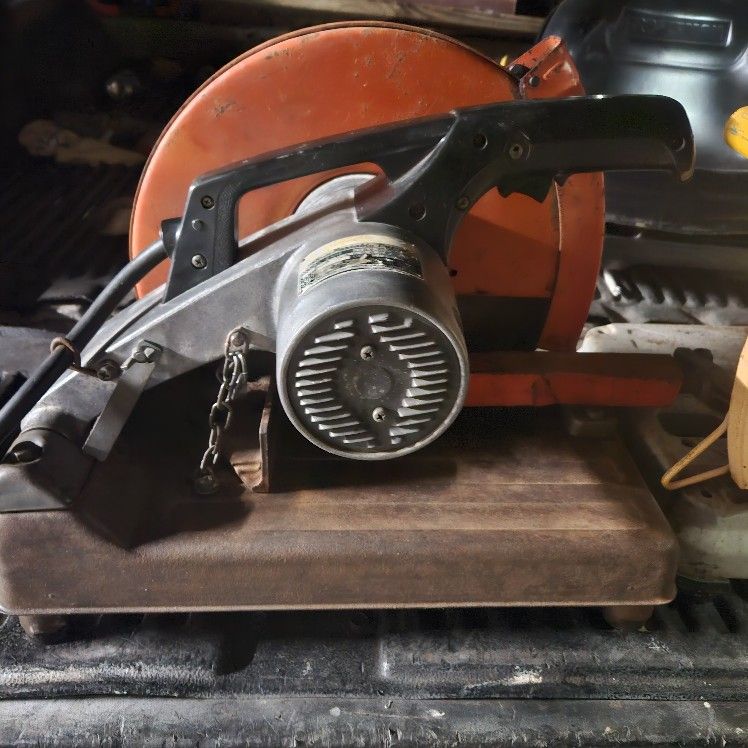 mikita & Dewalt cut off saw