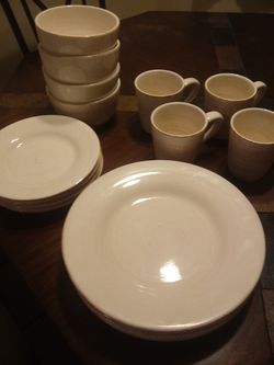 16 pc Tag Sonoma Ironstone Dinner Set