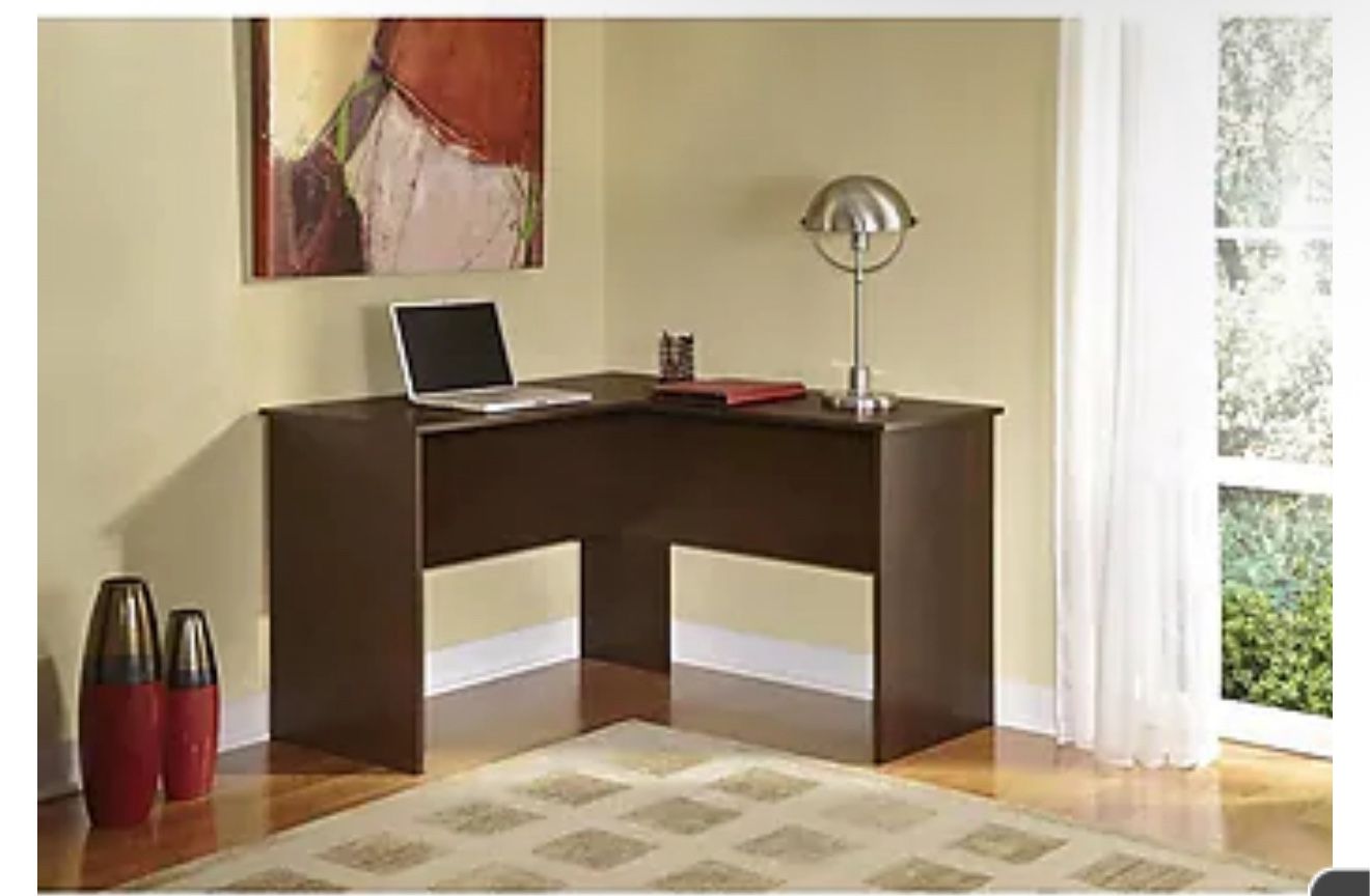 Work Desk