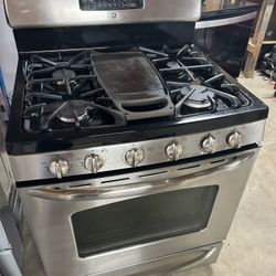 GAS STOVE 